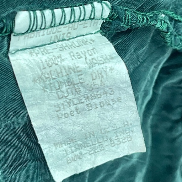 Tianello dark green button down blouse with large sleeves size medium - Picture 6 of 6